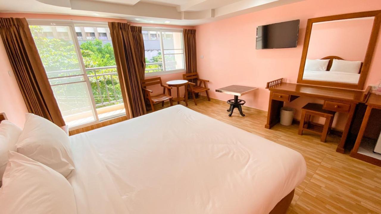 A.A. Pattaya Golden Beach Hotel Exterior foto