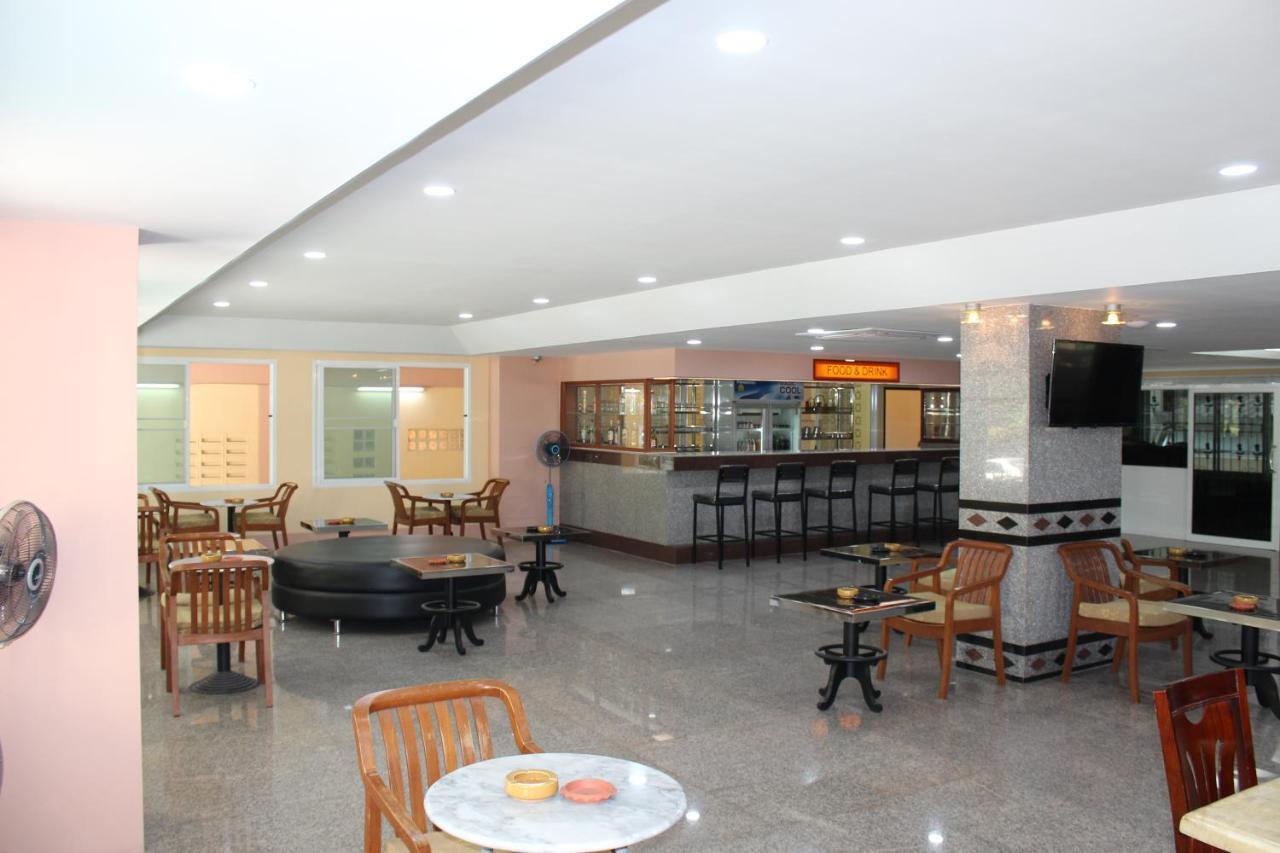 A.A. Pattaya Golden Beach Hotel Exterior foto